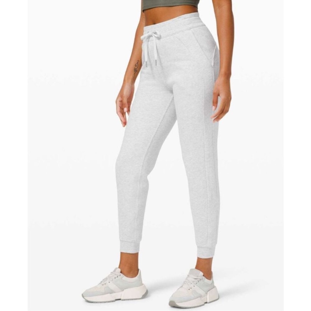 Lululemon Scuba High Rise Relaxed Jogger Heathered Core Ultra Light Grey